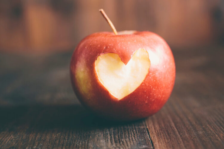 Apples for Heart Health - Lowering Cholesterol and Blood Pressure