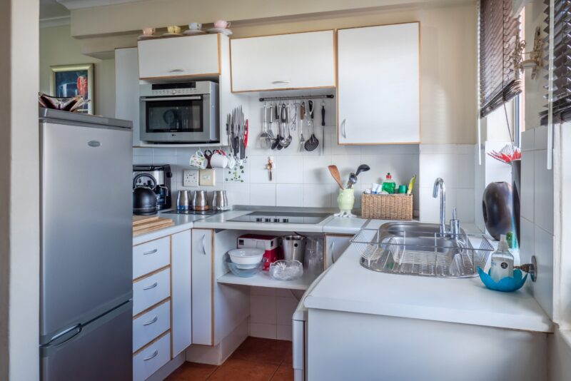 Compact Kitchen Space Optimization